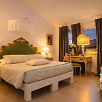 Country 3* Siena